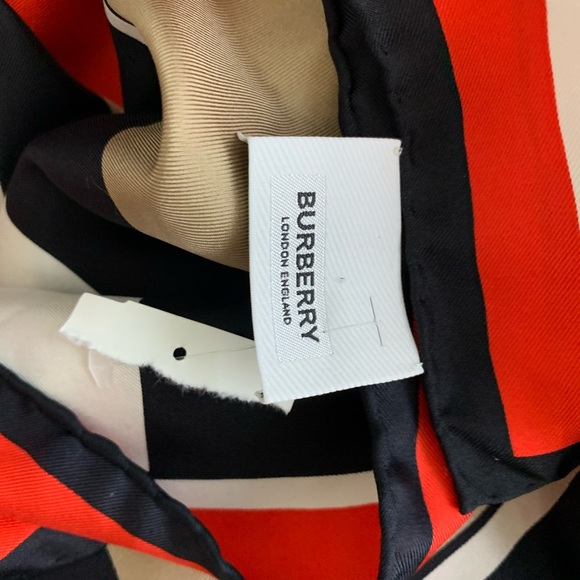 SOLD❌Burberry Monogram Stripe Silk Square Scarf - Picture 5 of 7